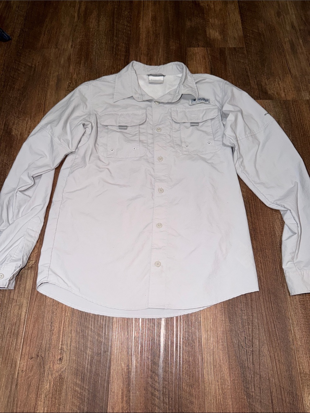 Columbia long sleeve omni shade gray button down shirt boys large 14/16